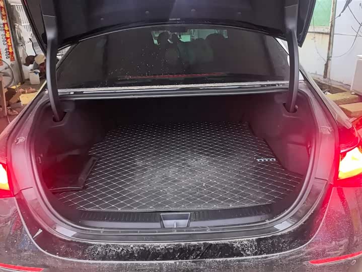 Фото 4 - Mercedes-Benz E-Class Hybrid