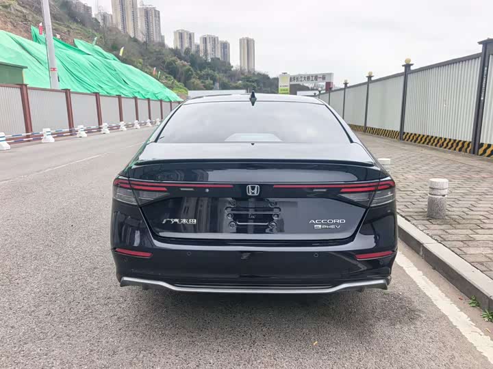 Фото 4 - Honda Accord Hybrid