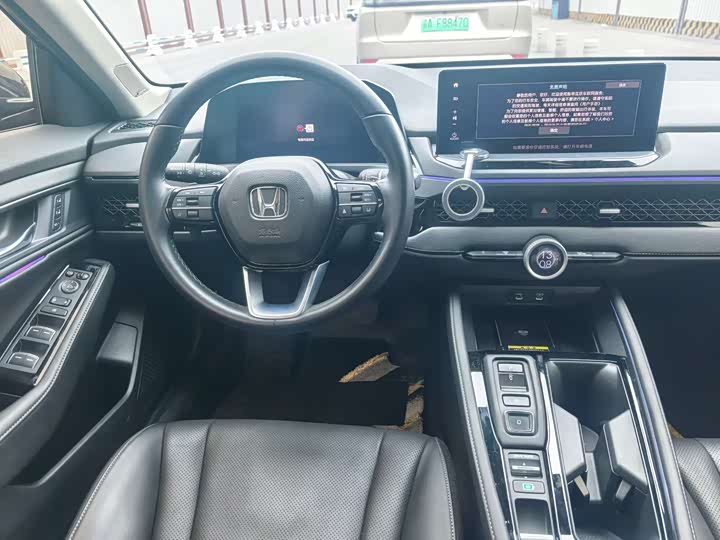 Фото 7 - Honda Accord Hybrid