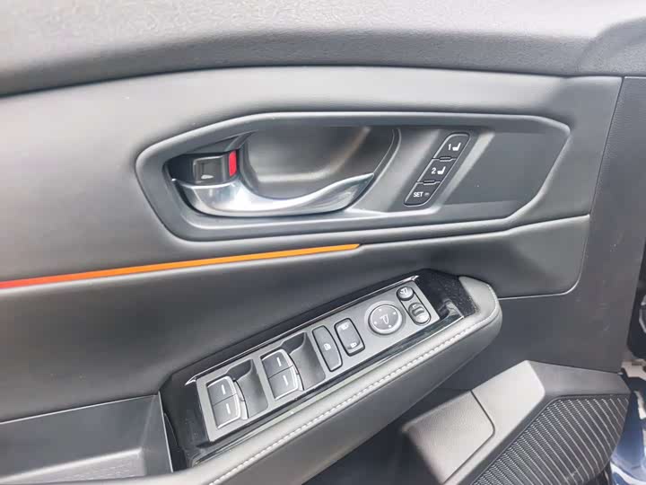 Фото 8 - Honda Accord Hybrid