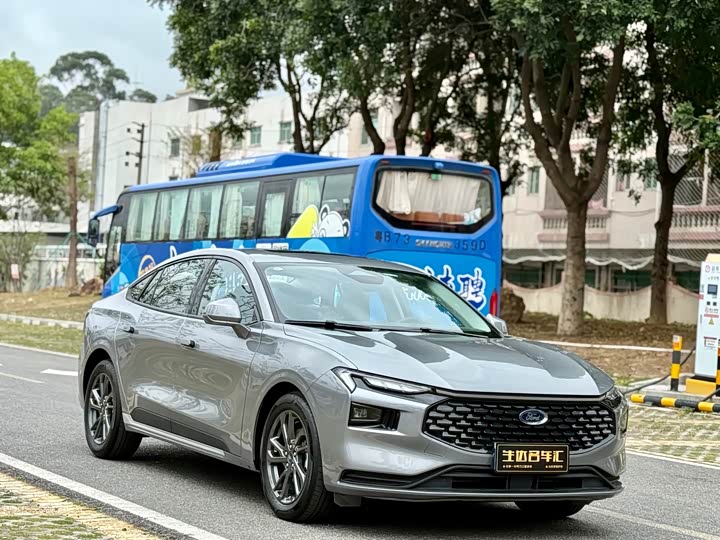 Photo 3 - Ford Mondeo