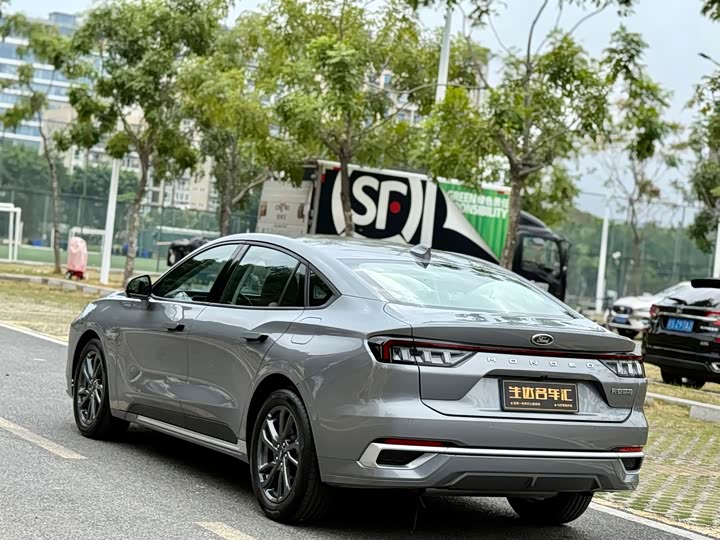 Photo 8 - Ford Mondeo