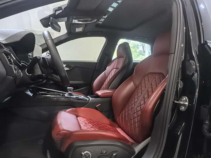 Фото 8 - Audi S4