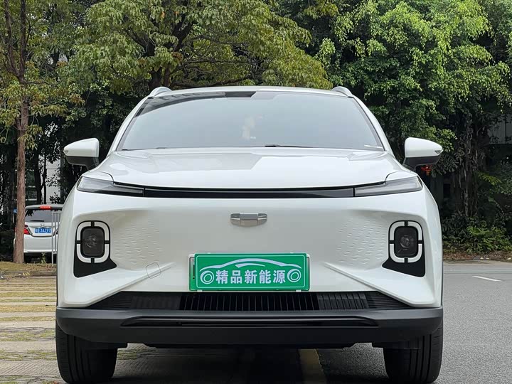 Фото 2 - Geely Geometry E Firefly