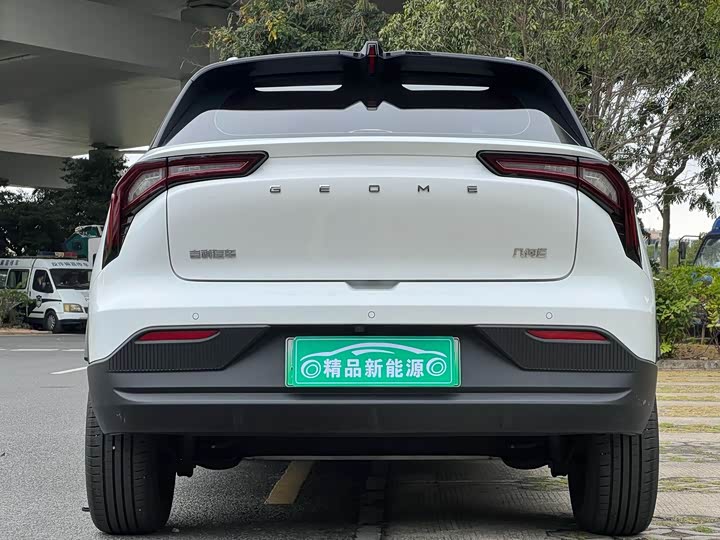 Фото 5 - Geely Geometry E Firefly