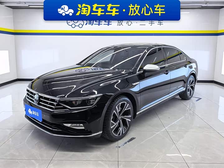 Фото 1 - Volkswagen Magotan