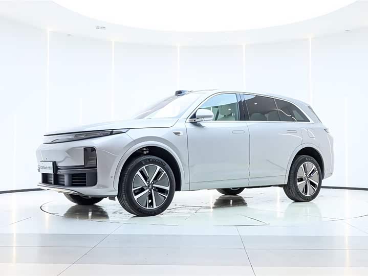 Фото 1 - LiXiang L7