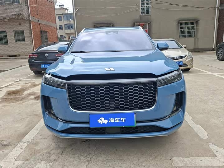 Фото 2 - LiXiang One