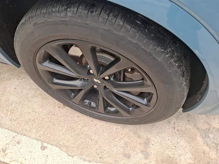 Фото 6 - LiXiang One