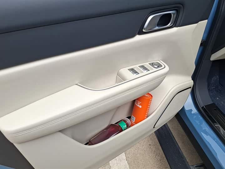 Фото 7 - LiXiang One