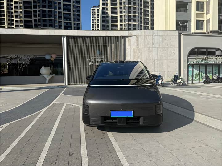 Фото 3 - LiXiang Mega