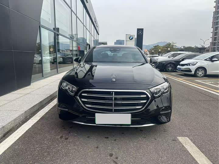 Фото 2 - Mercedes-Benz E-Class Hybrid