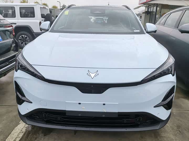 Фото 2 - BAIC Arcfox Alpha T5