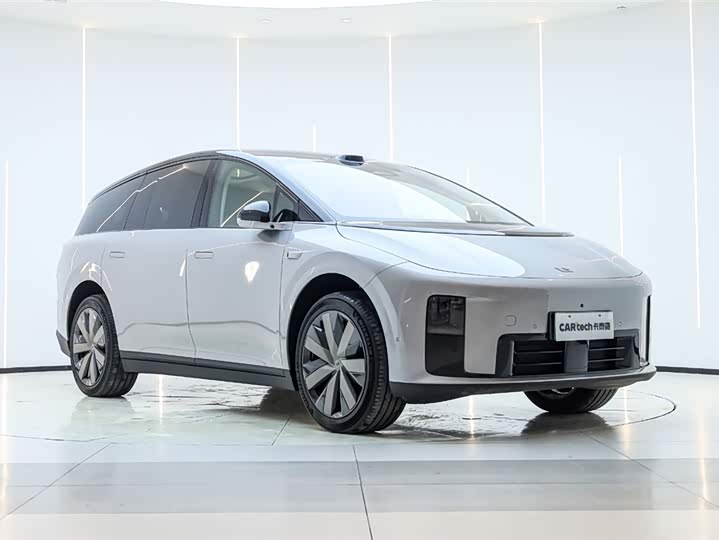 Фото 5 - LiXiang i8