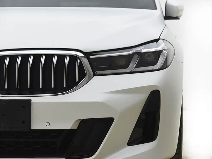 Фото 3 - BMW 6 Series GT