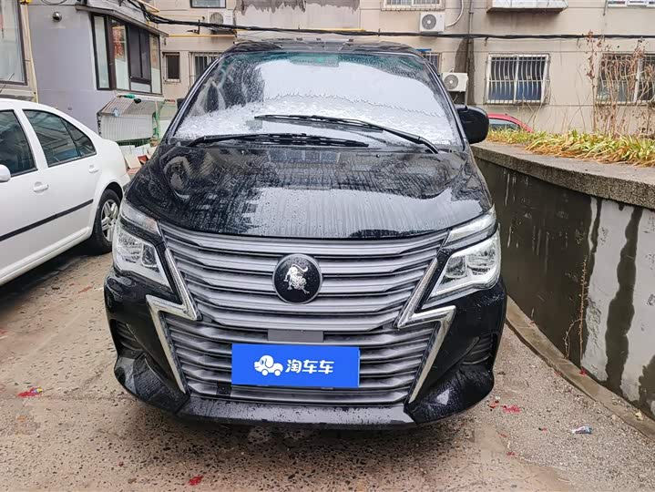 Фото 2 - Dongfeng Forthing Lingzhi M5
