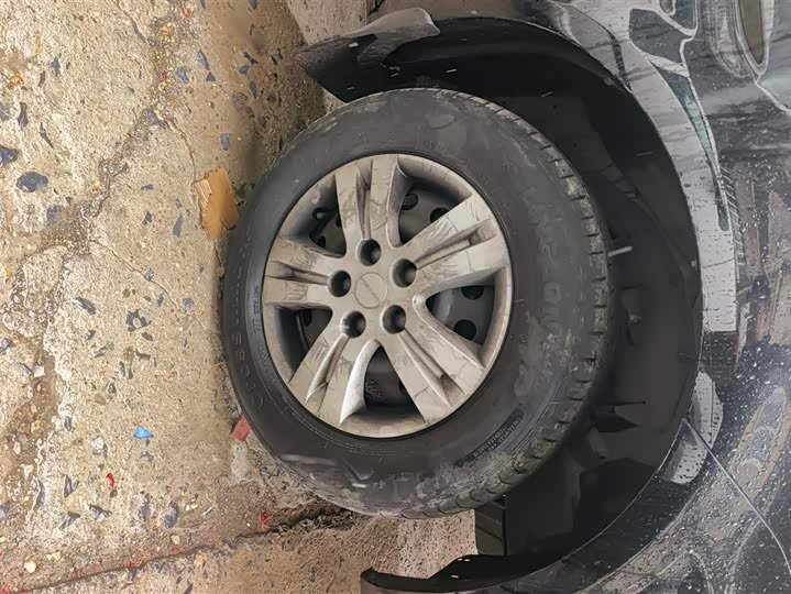 Фото 6 - Dongfeng Forthing Lingzhi M5