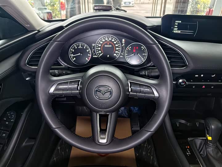 Фото 8 - Mazda 3 (Axela)