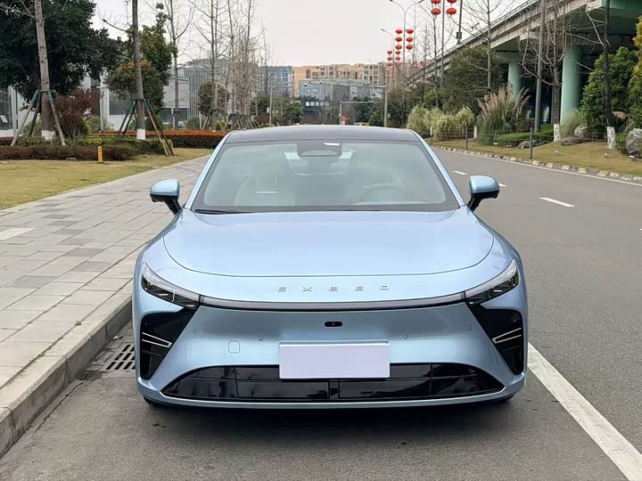 Photo 2 - Exeed Sterra ES