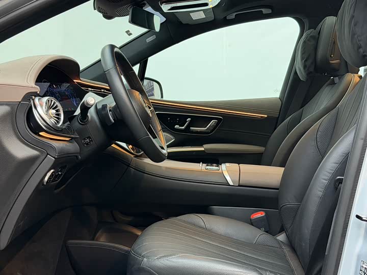 Фото 6 - Mercedes-Benz EQS SUV