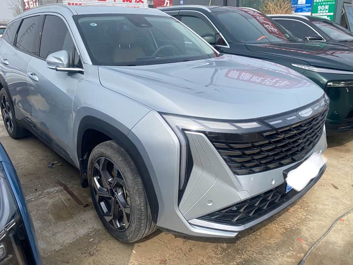 Фото 2 - Geely Atlas L