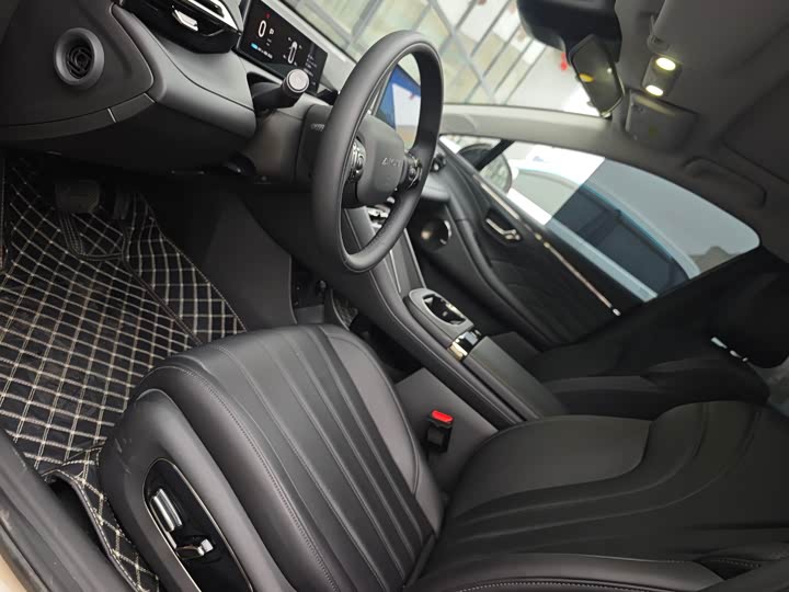 Фото 4 - GAC Aion RT