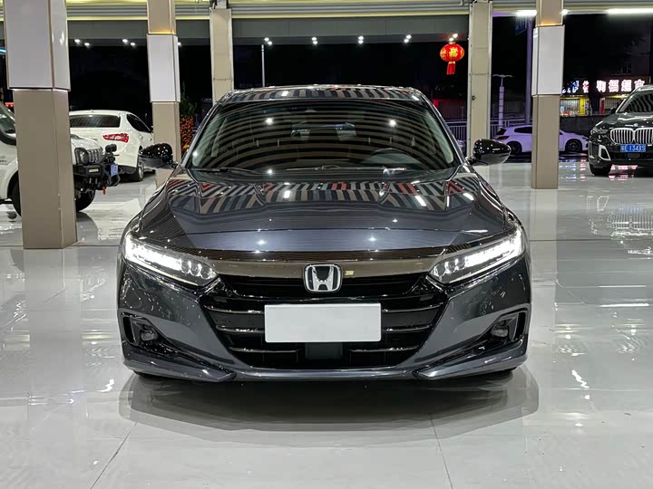 Фото 2 - Honda Accord
