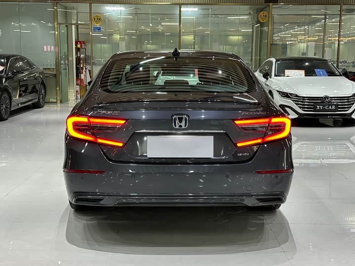 Фото 5 - Honda Accord