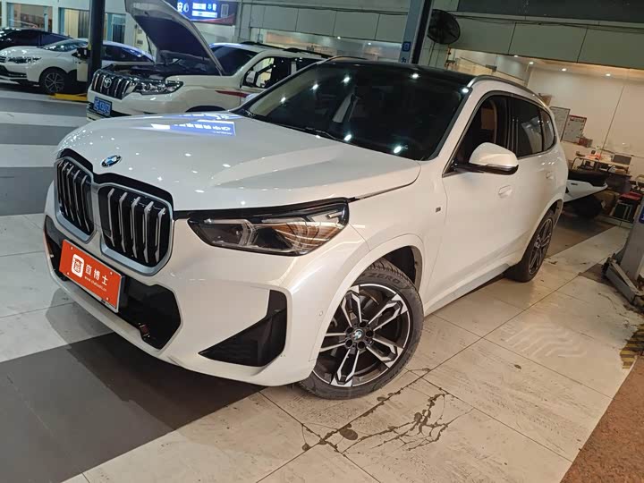 Фото 1 - BMW X1