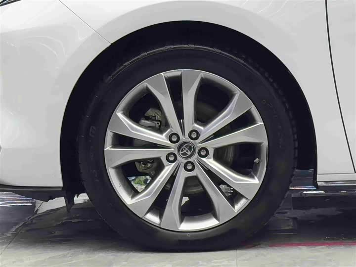 Photo 4 - Toyota Sienna