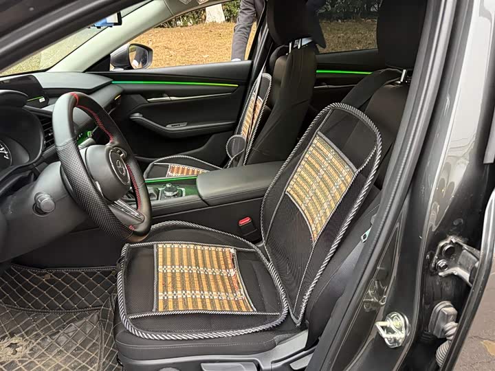 Фото 8 - Mazda 3 (Axela)