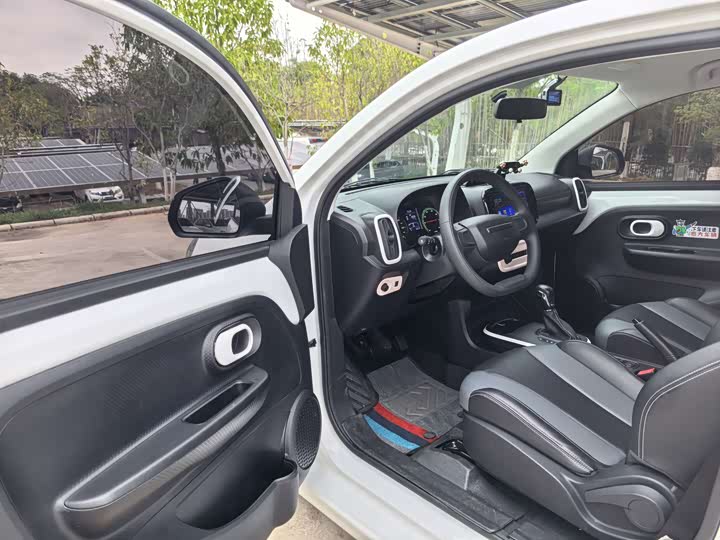 Фото 8 - Roewe Clever