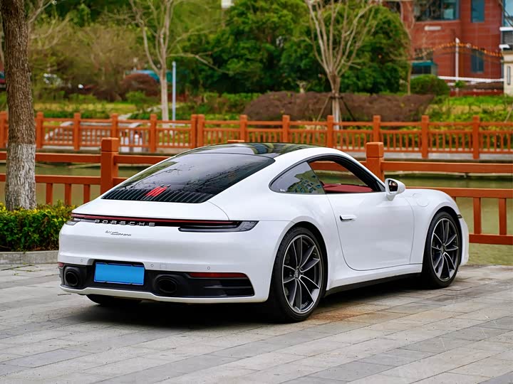 Фото 7 - Porsche 911