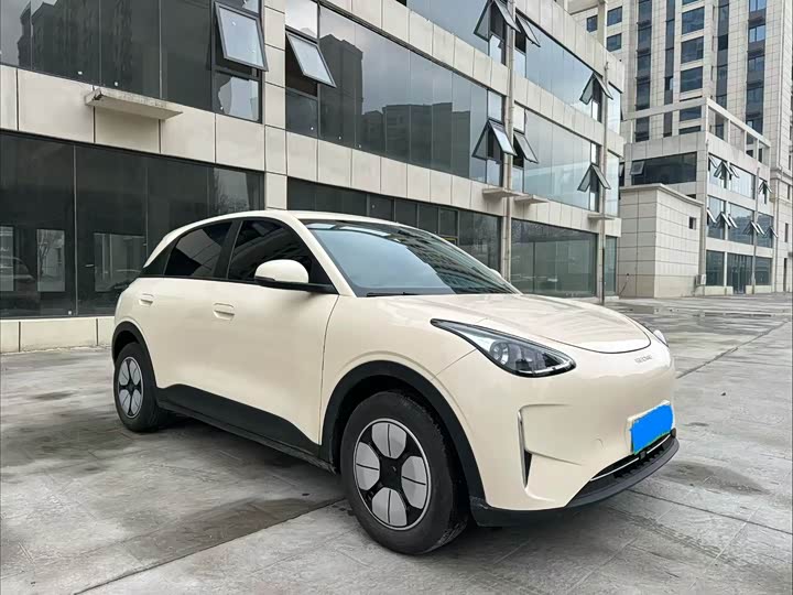 Фото 3 - Geely Galaxy Geome