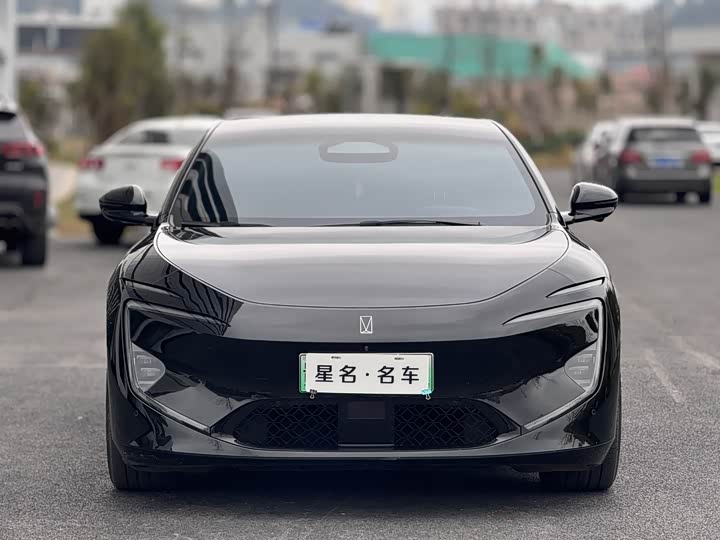 Фото 2 - Avatr 12