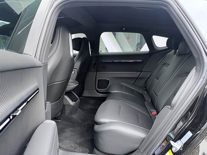 Фото 4 - Avatr 12