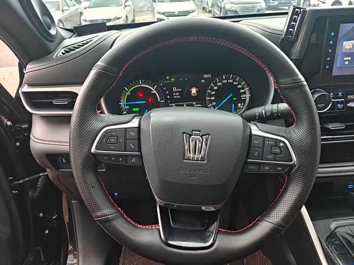 Фото 6 - Toyota Crown Kluger