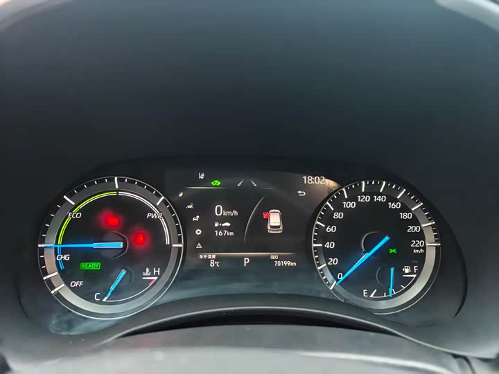 Фото 8 - Toyota Crown Kluger