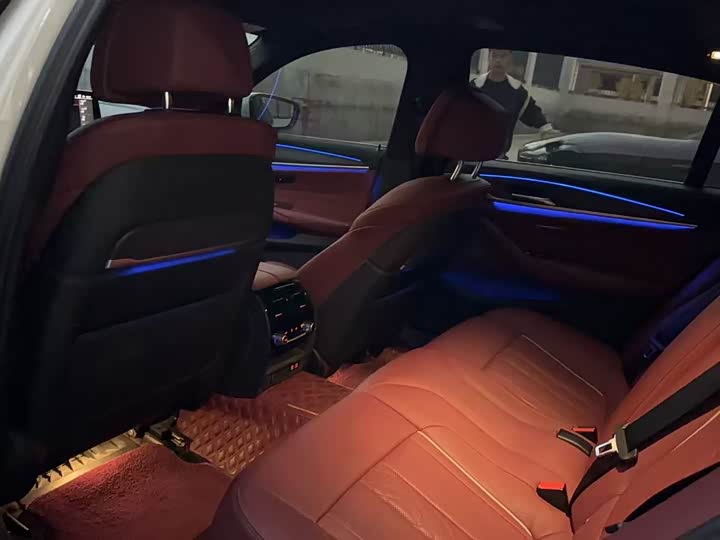 Photo 7 - BMW 5 Series