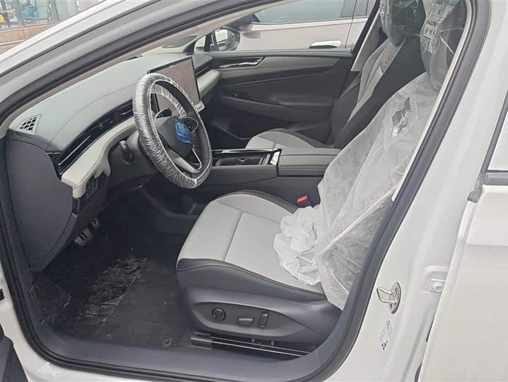 Photo 9 - Volkswagen ID.7 Vizzion