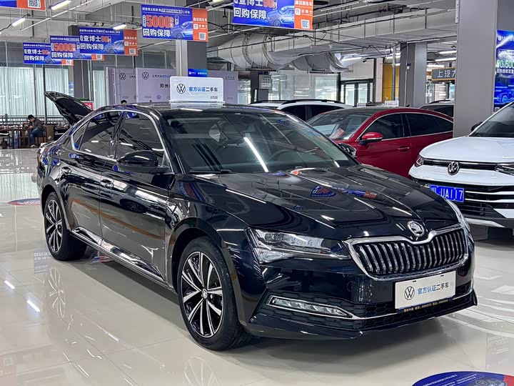 Photo 3 - Skoda Superb