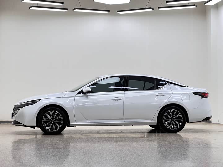 Фото 4 - Nissan Teana