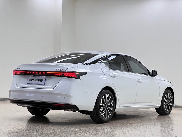 Фото 6 - Nissan Teana