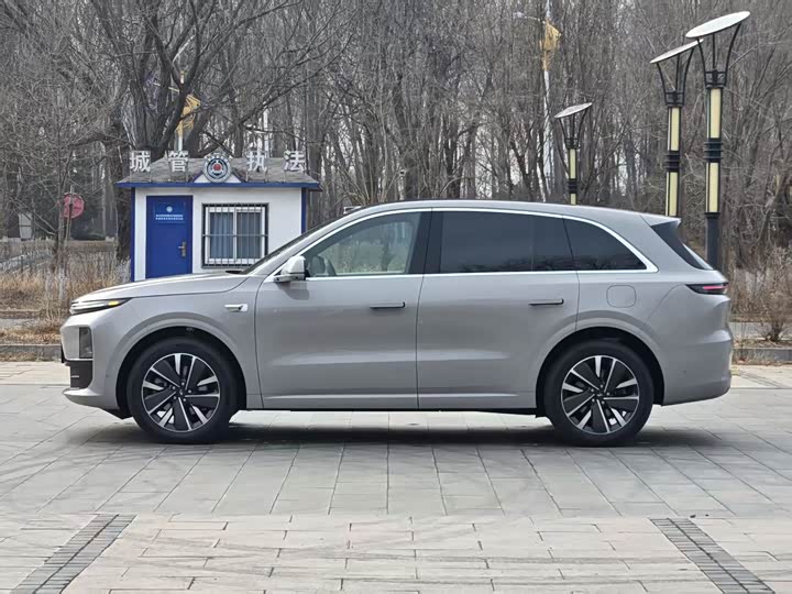 Photo 3 - LiXiang L6