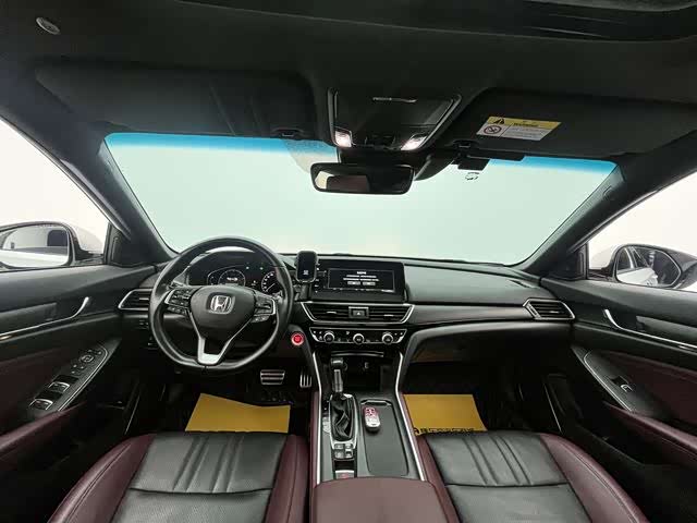 Фото 9 - Honda Inspire