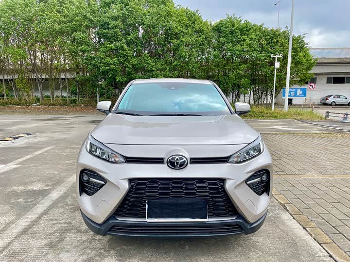 Фото 2 - Toyota Wildlander