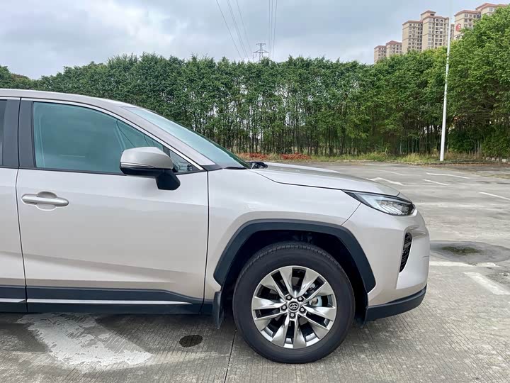 Фото 5 - Toyota Wildlander