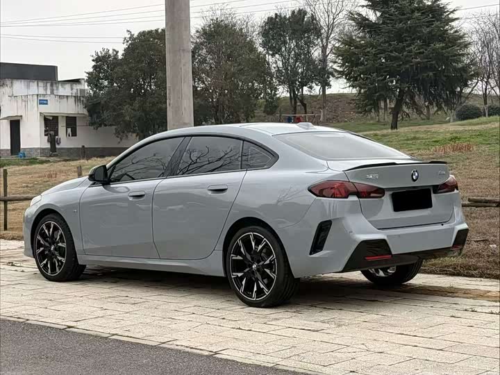 Фото 8 - BMW 2 Series