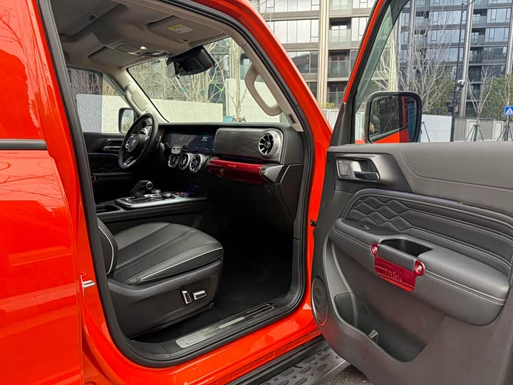 Фото 5 - Tank 300