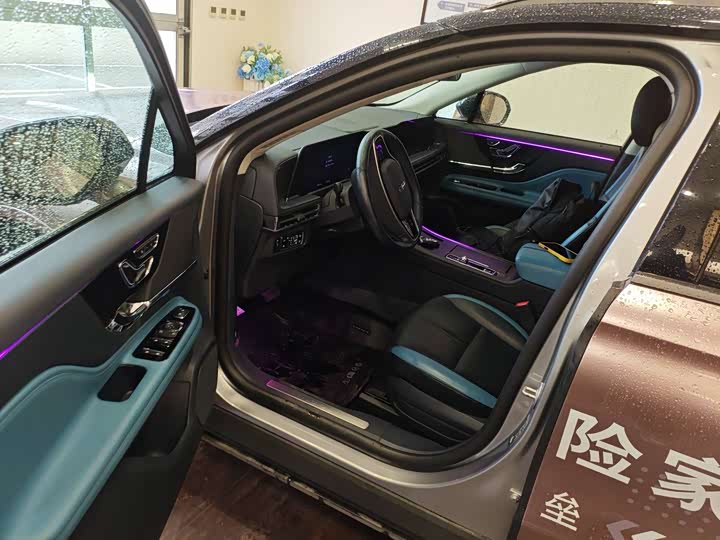 Фото 4 - Lincoln Corsair